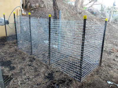 Stell mesh garden compost bin